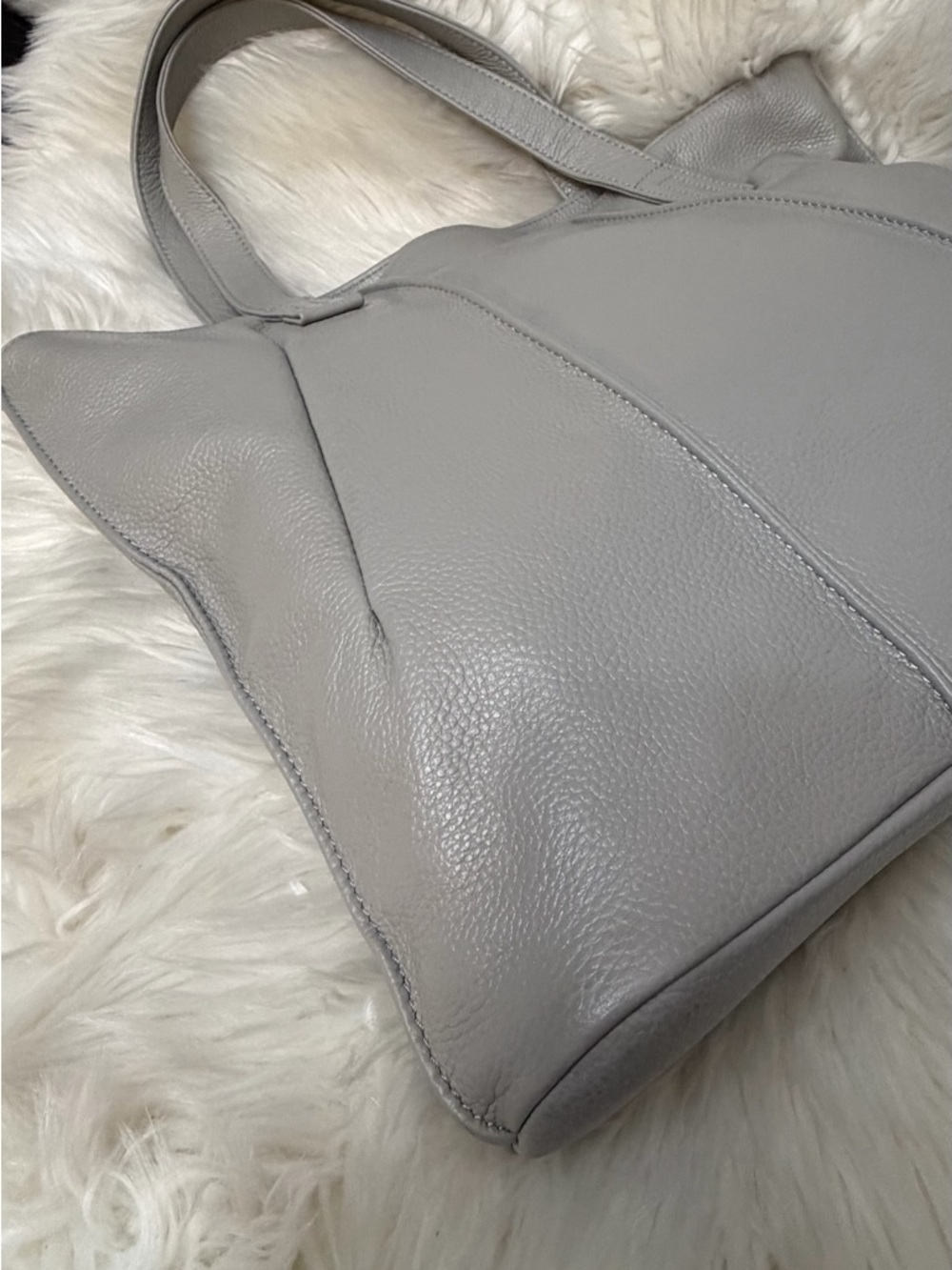 Classic Pebbled Leather Tote in Light Gray - Picture 4 of 15